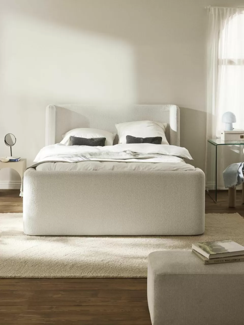 Westwing Collection Bouclé boxspring bed Perla | Banken | Hoekbanken