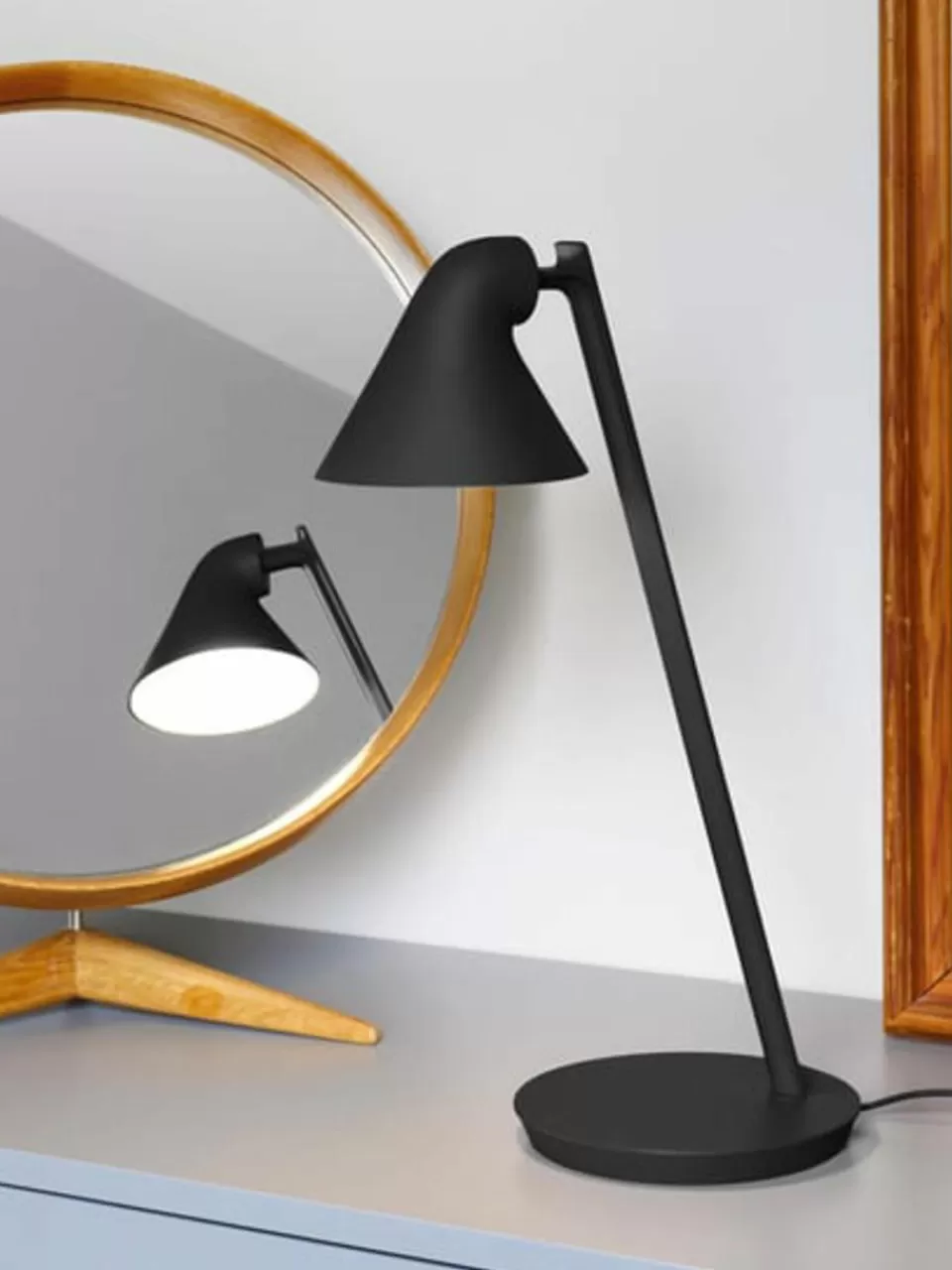 Louis Poulsen Dimbare LED bureaulamp NJP | Bureaulampen | Tafellampen