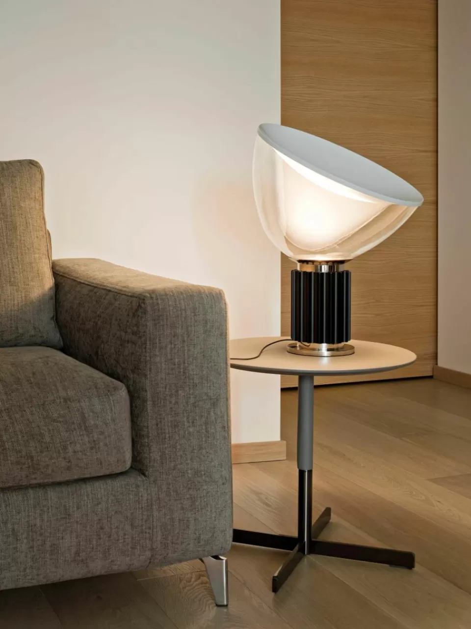 Flos Dimbare LED tafellamp Taccia Small, mondgeblazen | Bureaulampen | Tafellampen