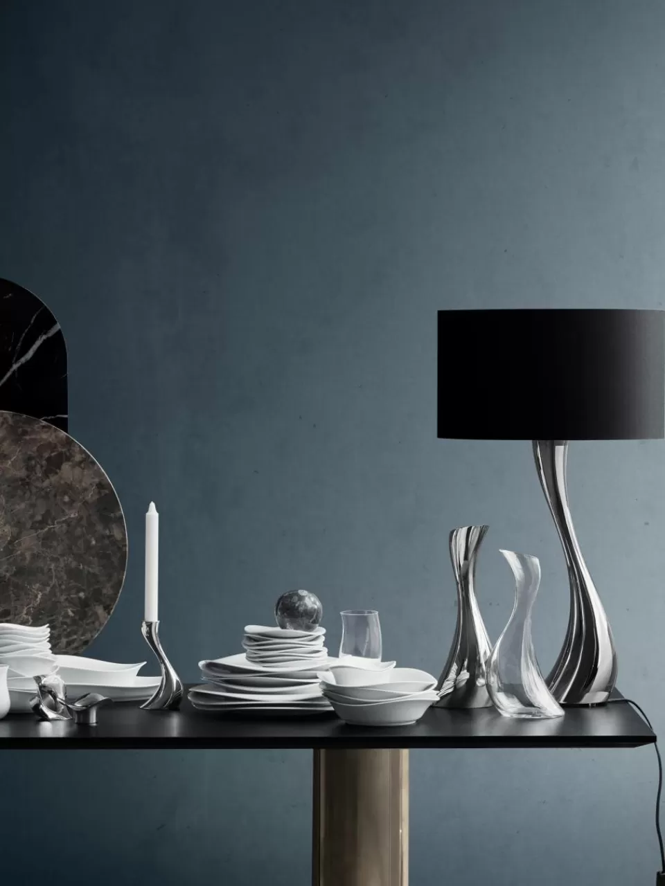 GEORG JENSEN Grote tafellamp Cobra van edelstaal | Bureaulampen | Tafellampen