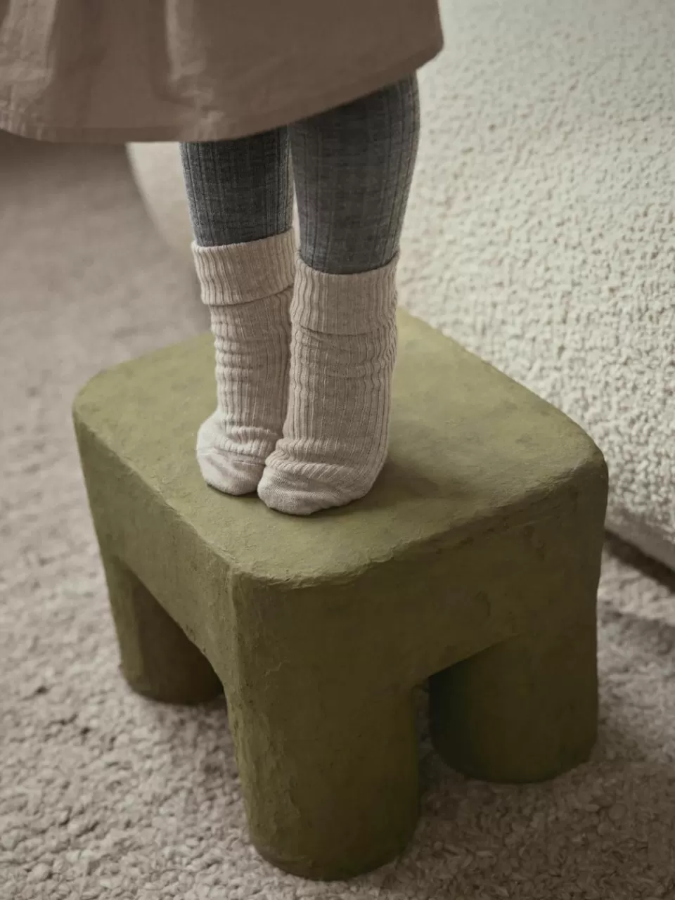 ferm LIVING Kids Handgemaakte kinderkruk Podo | Kinderstoelen | Kinderstoelen