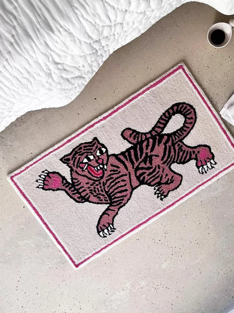 Bongusta Handgetuft wollen vloerkleed roze Tiger | Rechthoekige Vloerkleden | Vloerkleden