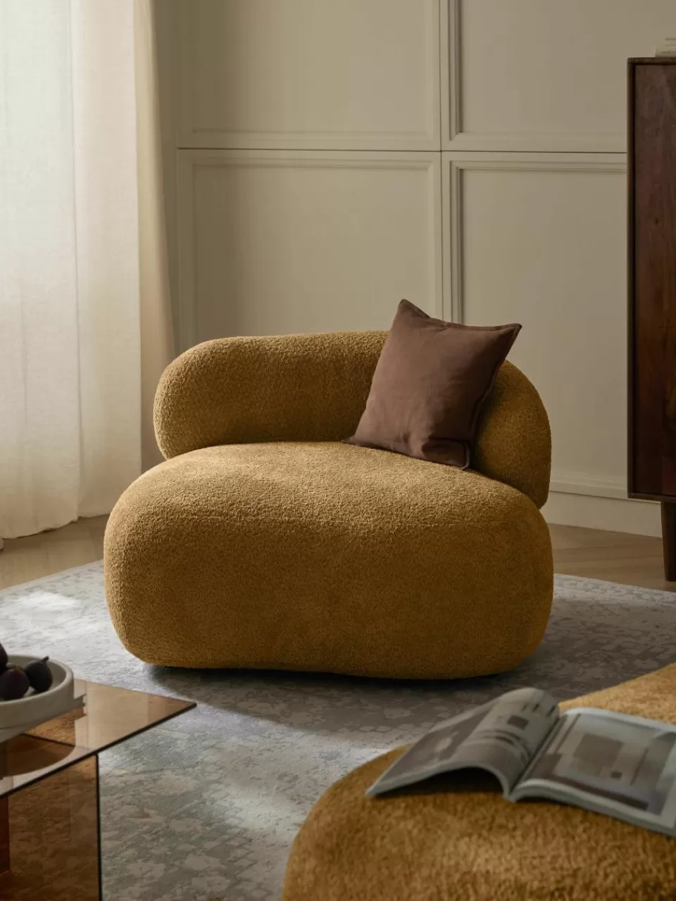 Westwing Collection Loungefauteuil Alba uit teddy-bouclé | Fauteuils | Bank Fauteuils