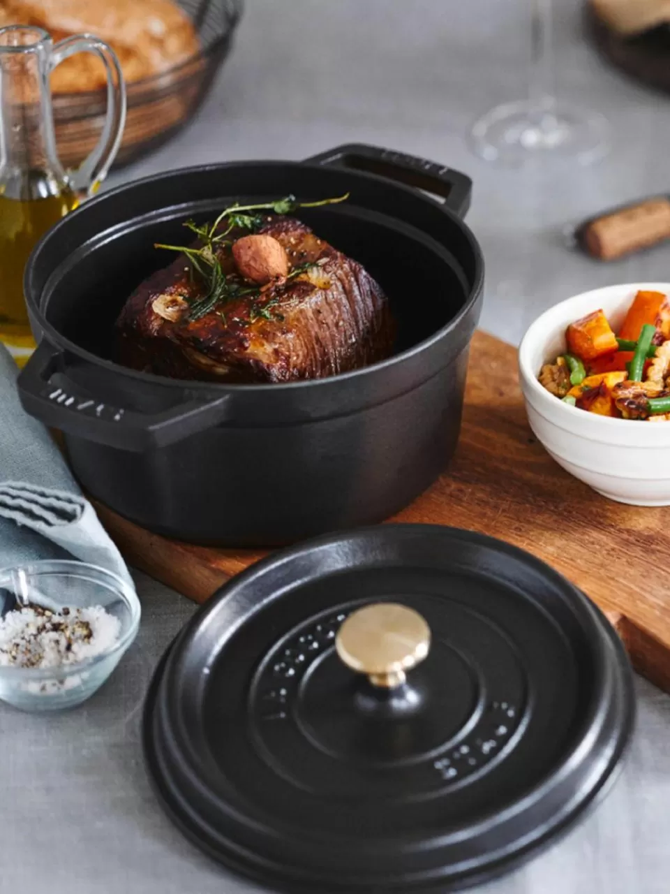 Staub Ronde braadpan La Cocotte uit gietijzer | Kookpannen | Kookpannen