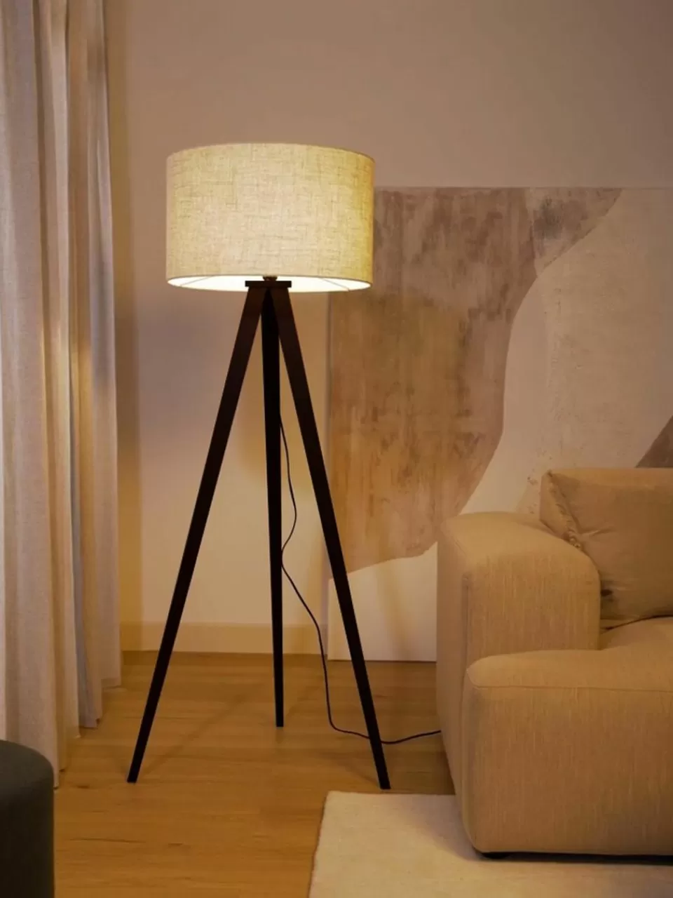 Westwing Collection Tripod vloerlamp Jake van massief hout | Staande Lampen | Tripod Lampen