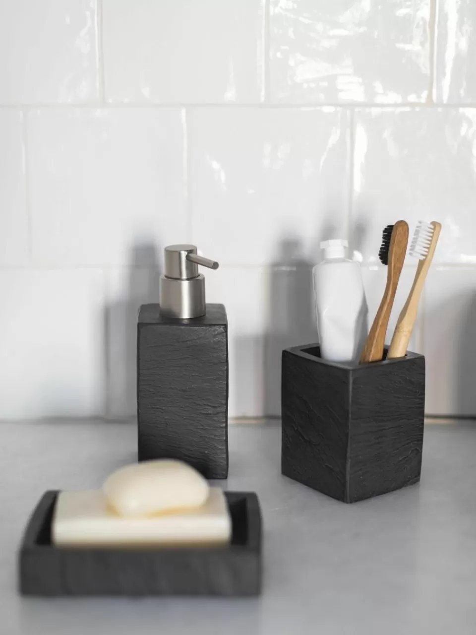 ANDREA HOUSE Zeepschaal Slate in leisteenlook | Zeepdispensers & -Bakjes | Decoratie